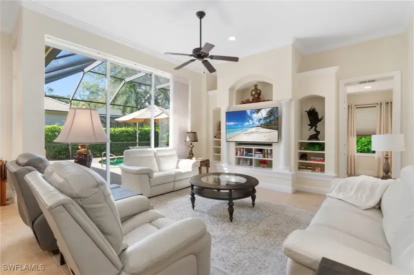 Picture of 1091 Camelot Cir, Naples FL 34119