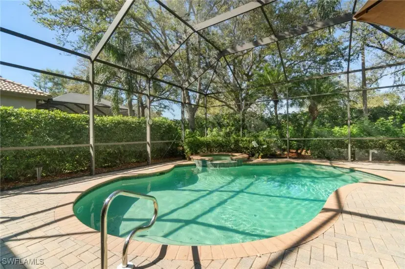 Picture of 1091 Camelot Cir, Naples FL 34119