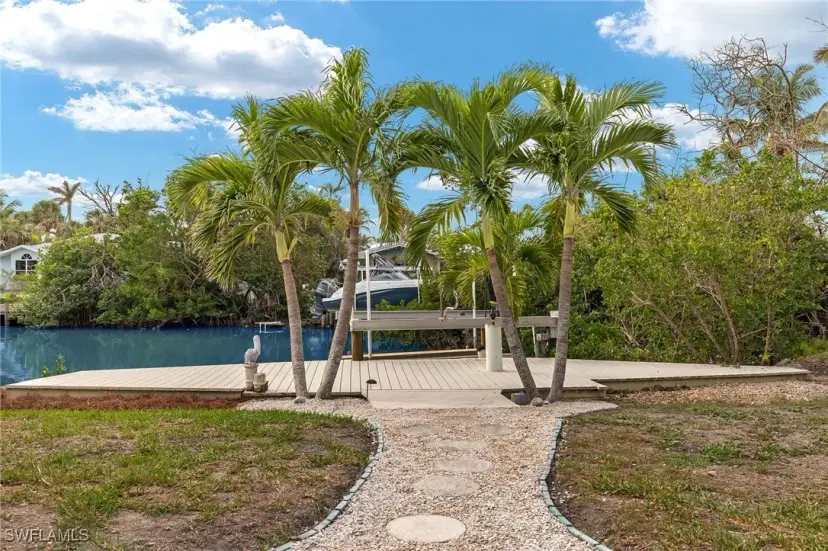 Picture of 5869 Pine Tree Dr, Sanibel FL 33957