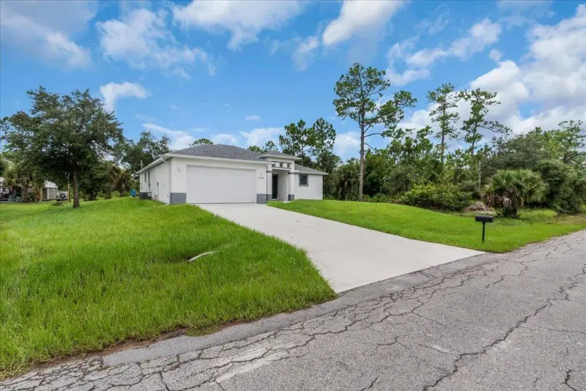 Picture of 604 Lake Avenue, Lehigh Acres FL 33972