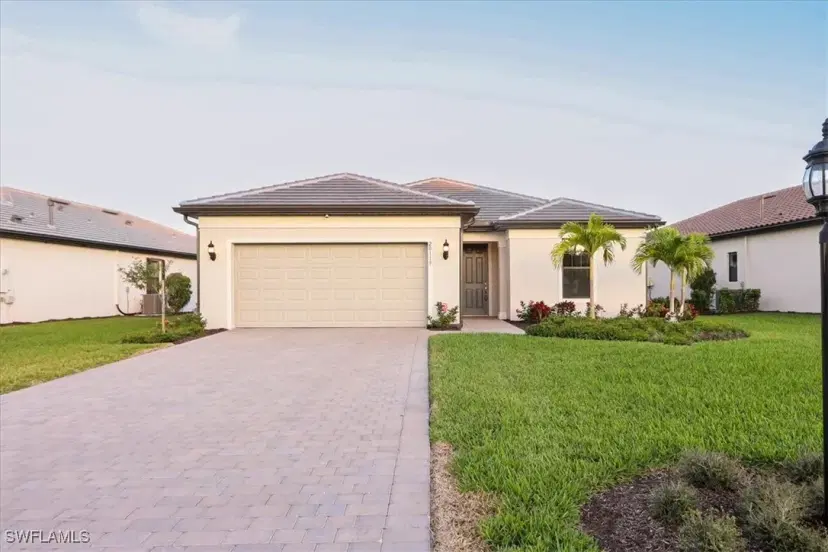 Picture of 20119 Kingmont Dr, Estero FL 33928