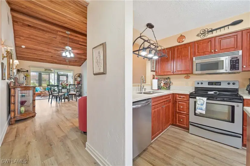 Picture of 9387 Lennex Ln, Fort Myers FL 33919