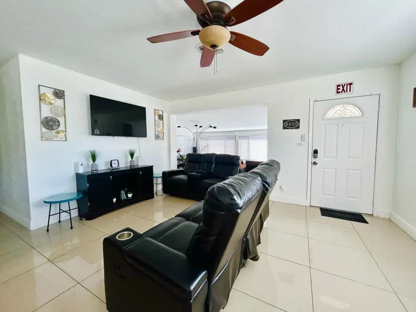 Picture of 5561 SW 6Th St, Margate FL 33068