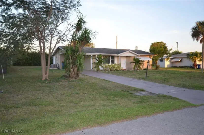 Picture of 331 Fleetwood Ave, Lehigh Acres FL 33936