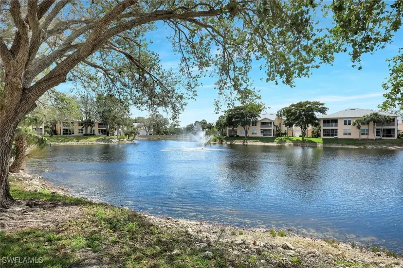Picture of 760 Wiggins Lake Dr 104, Naples FL 34110