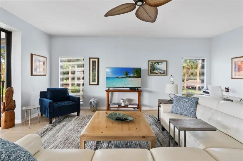 Picture of 764 Eagle Creek Dr 204, Naples FL 34113