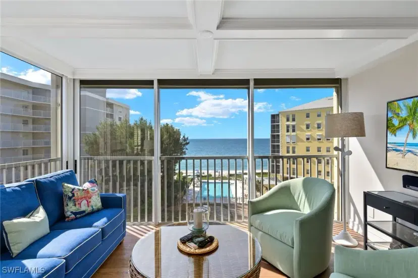 Picture of 3483 Gulf Shore Blvd N 406, Naples FL 34103