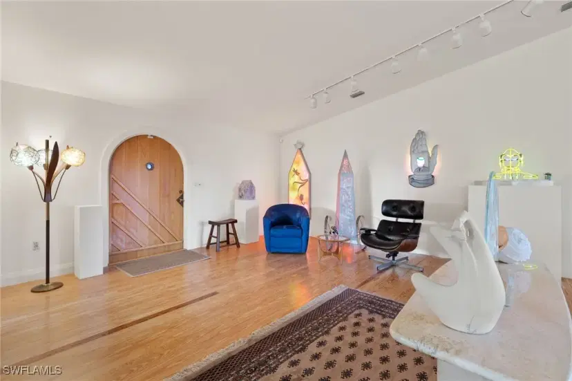 Picture of 13290 Electron Dr, Fort Myers FL 33908