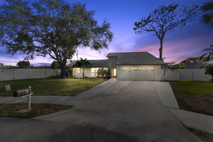 Picture of 15 Hemlock Lane, Tequesta FL 33469