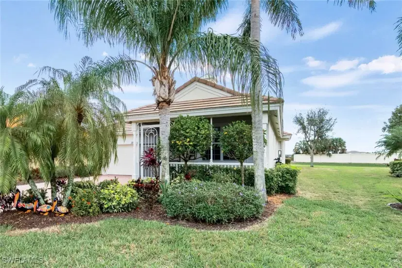 Picture of 15364 Yellow Wood Dr, Alva FL 33920