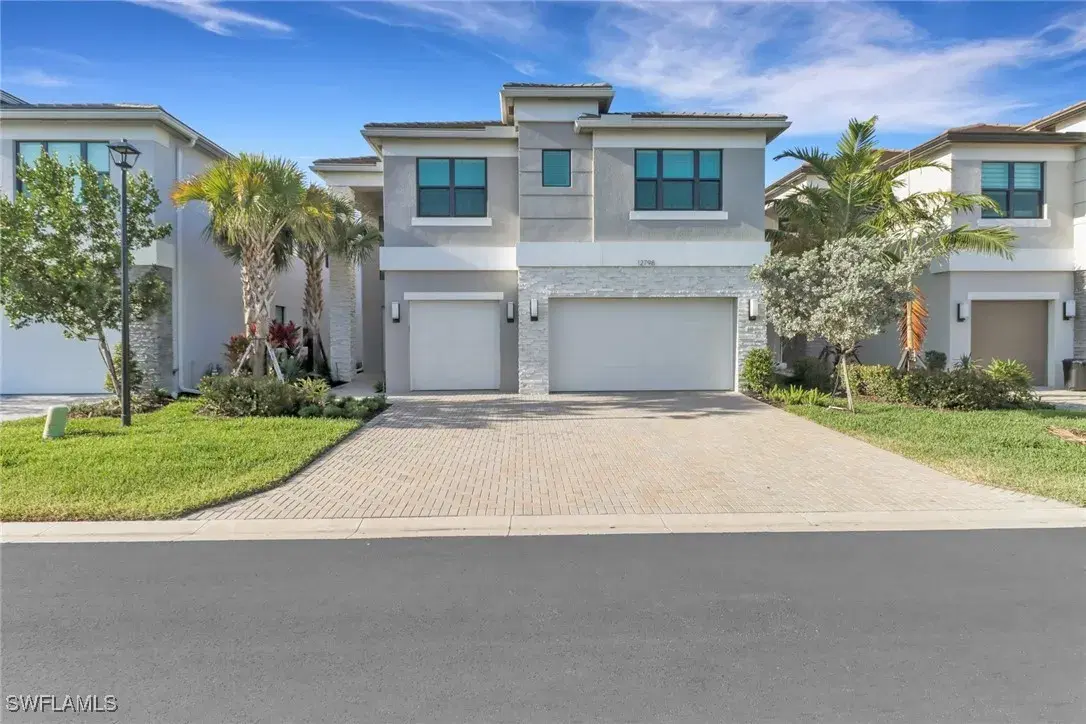 Picture of 12798 Woodbury Dr, Estero, FL 33928