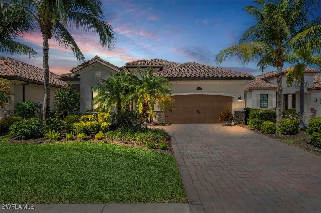 Picture of 12643 Kinross Ln, Naples, FL 34120
