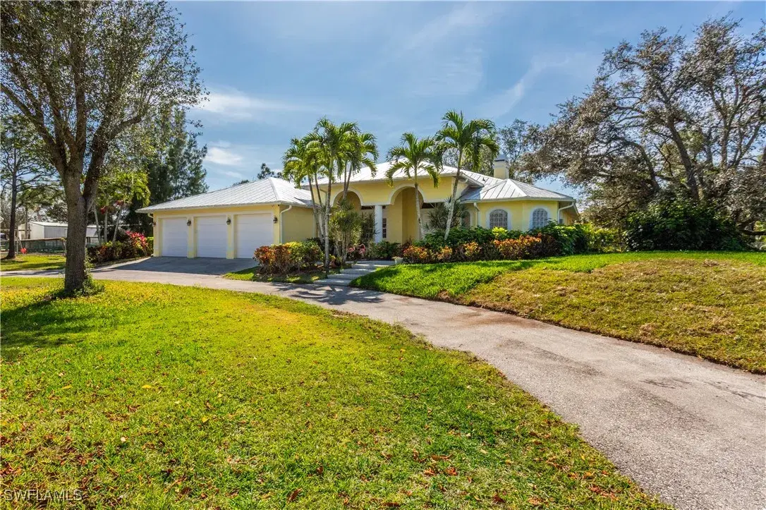 Picture of 6416 Mark Ln, Fort Myers, FL 33966