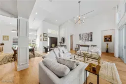 Picture of 807 Arrowhead Ln, Naples, FL 34108