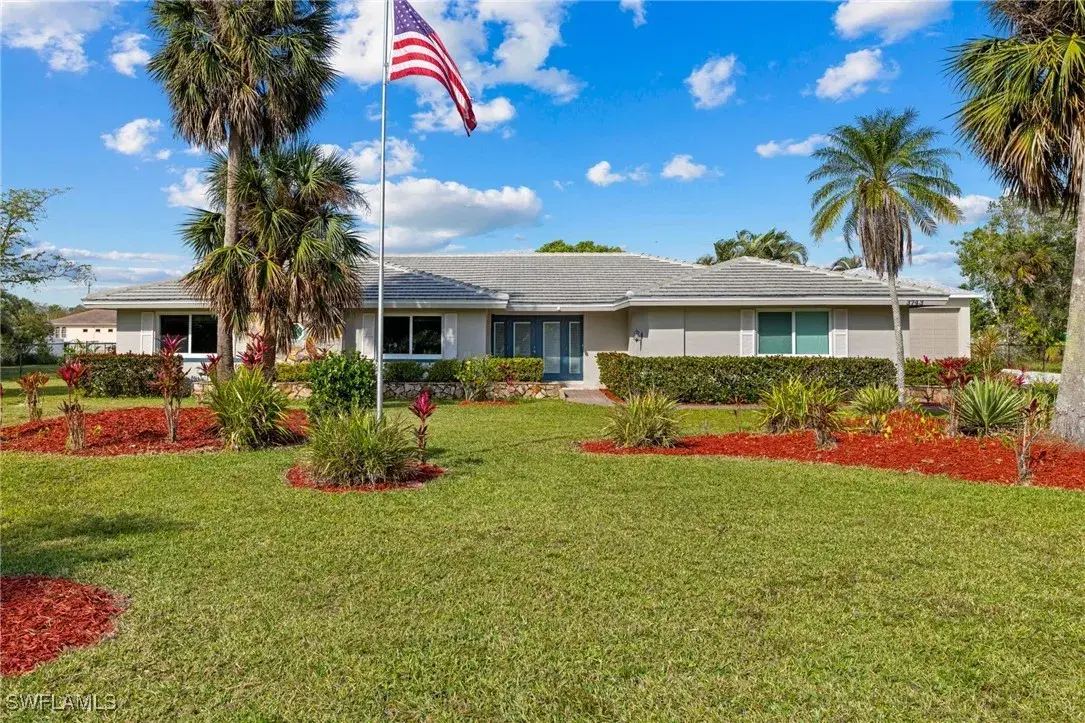 Picture of 3743 Liberty Sq, Fort Myers, FL 33908