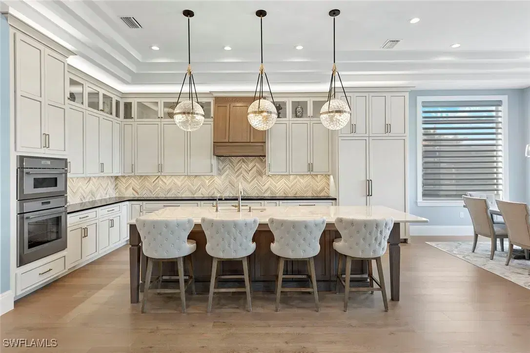 Picture of 211 San Mateo Dr, Bonita Springs, FL 34134