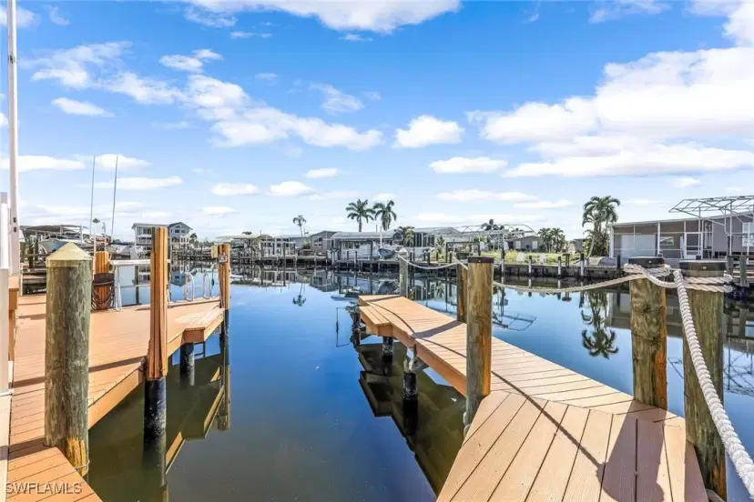 Picture of 3088 Skipper Ln, St. James City FL 33956