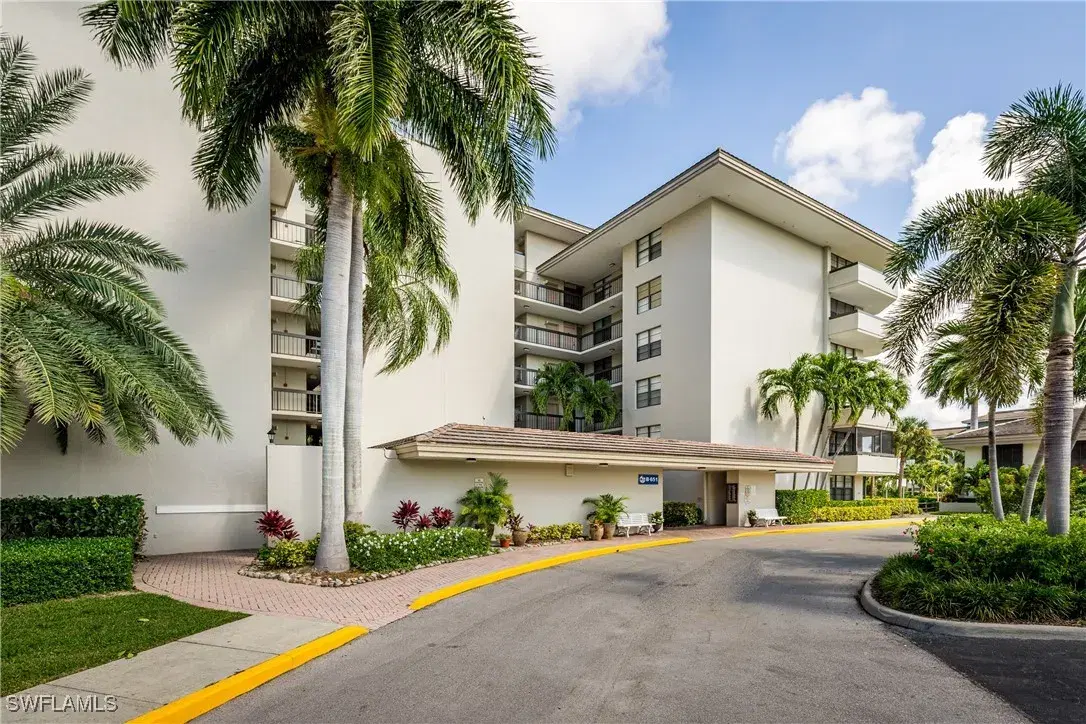 Picture of 651 Seaview Ct B-202, Marco Island, FL 34145