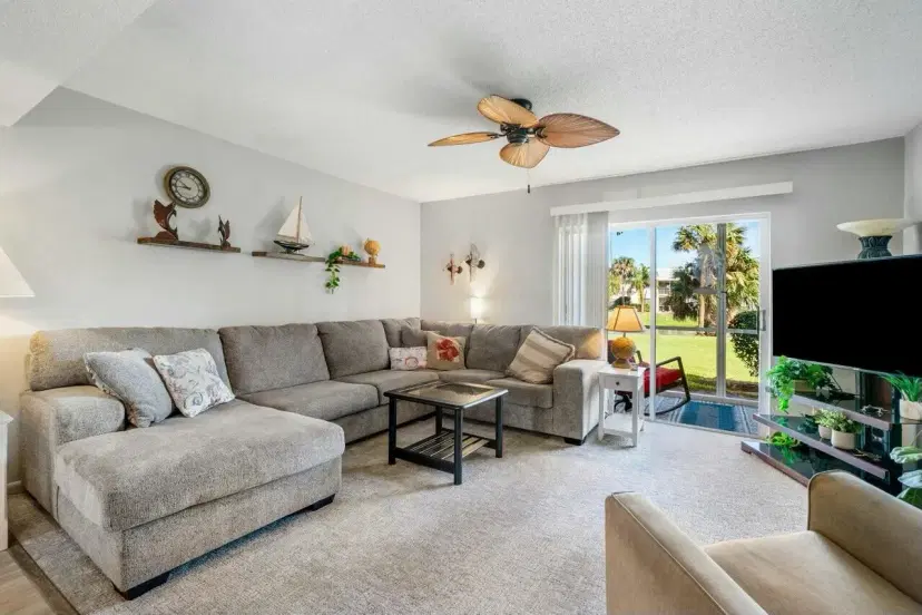 Picture of 18081 SE Counrty Club Drive 43, Jupiter FL 33469