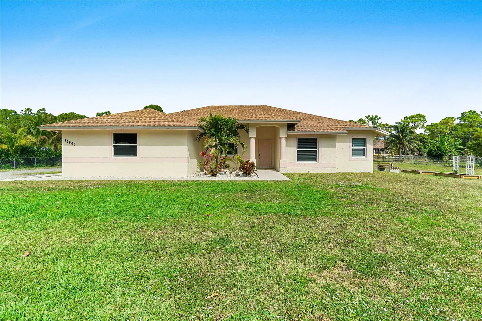 Picture of 17567 87Th Ln, Loxahatchee, FL 33470