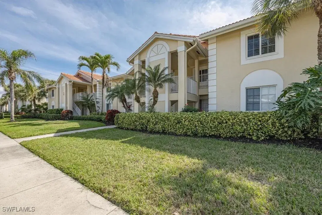 Picture of 7754 Emerald Cir T203, Naples, FL 34109