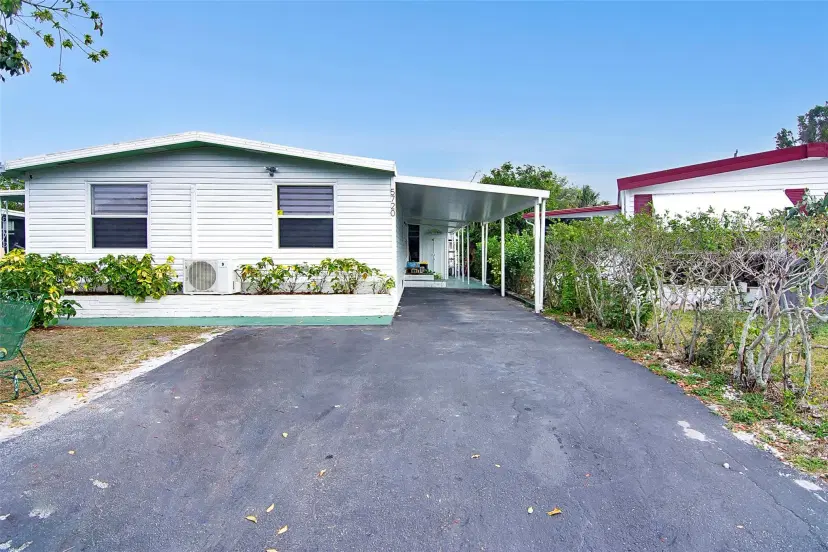 Picture of 5720 SW Cypress Dr, Fort Lauderdale FL 33312