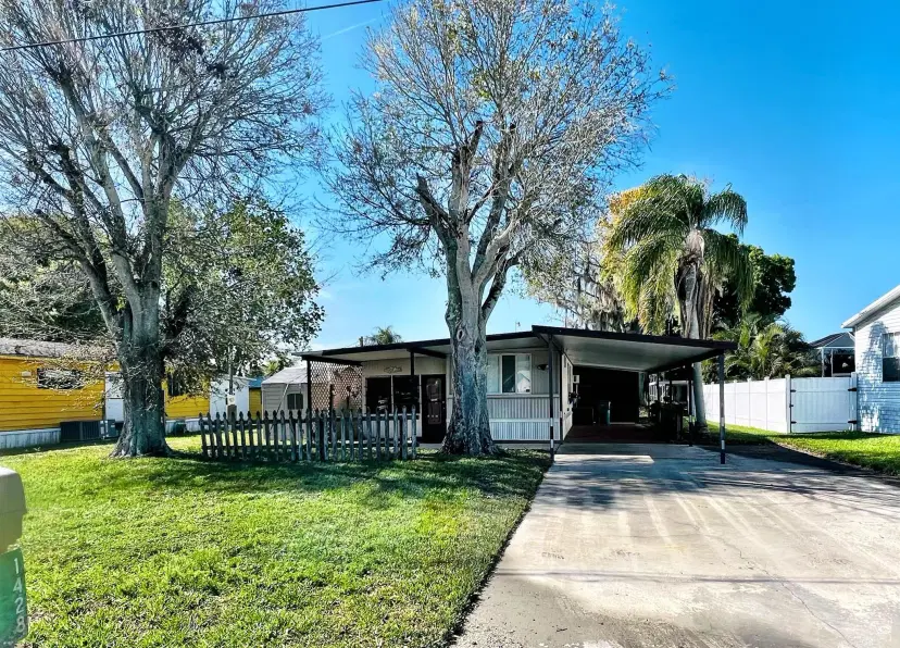 Picture of 1428 Chobee Street, Okeechobee FL 34974