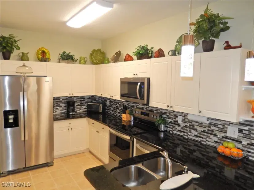 Picture of 15560 Bellamar Dr 1722, Fort Myers FL 33908