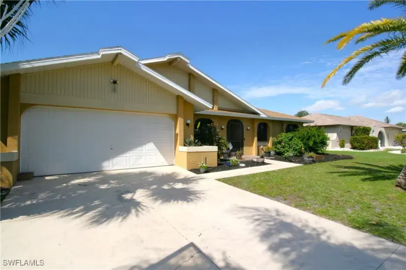 Picture of 3608 SE 8Th Pl, Cape Coral FL 33904