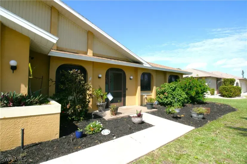 Picture of 3608 SE 8Th Pl, Cape Coral FL 33904