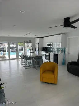 Picture of 139 San Salvador St, Naples, FL 34113