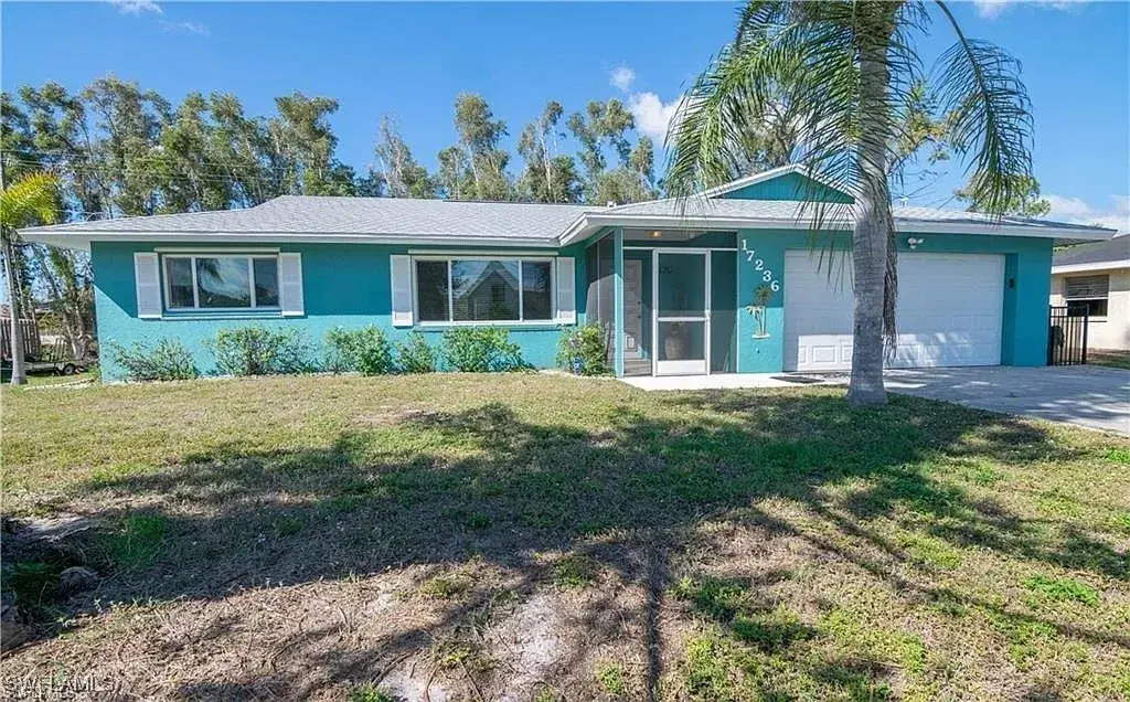 Picture of 17236 Lee Rd, Fort Myers, FL 33967