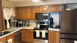 Picture of 17236 Lee Rd, Fort Myers, FL 33967