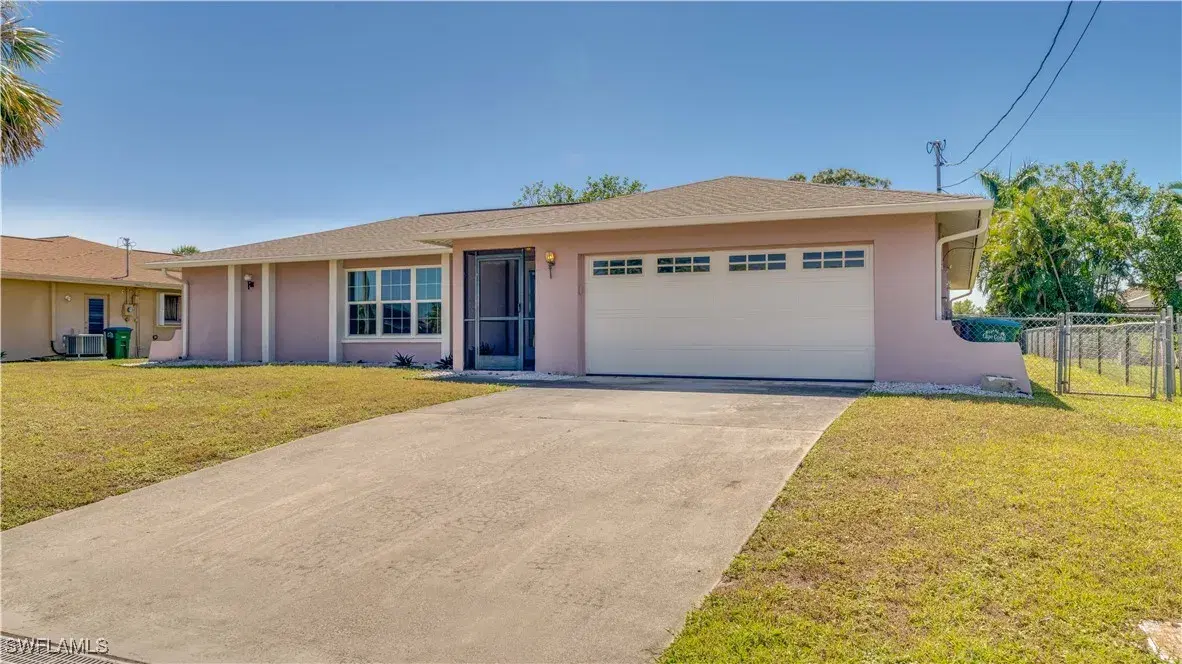 Picture of 1828 SE 6Th St, Cape Coral, FL 33990
