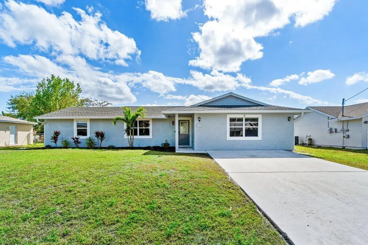 Picture of 686 SW Jeanne Avenue, Port St Lucie, FL 34953