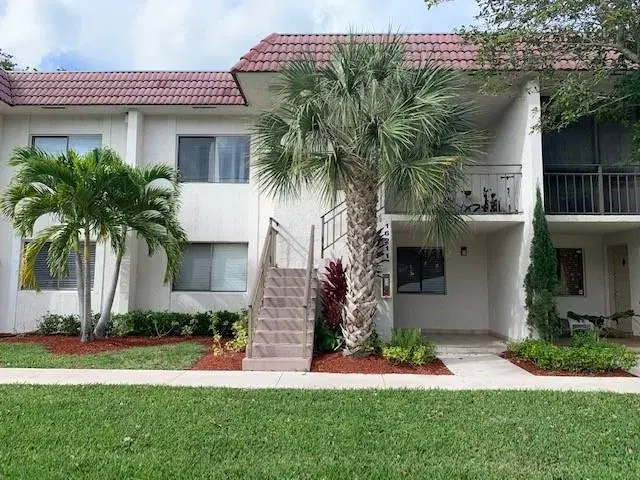 Picture of 16211 Saddle Club Rd 102, Weston, FL 33326