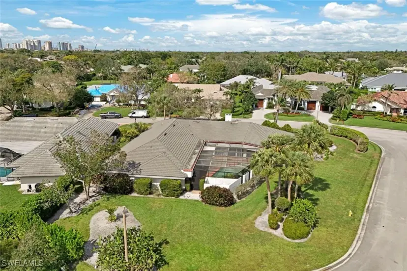 Picture of 710 Bobwhite Ln, Naples FL 34108