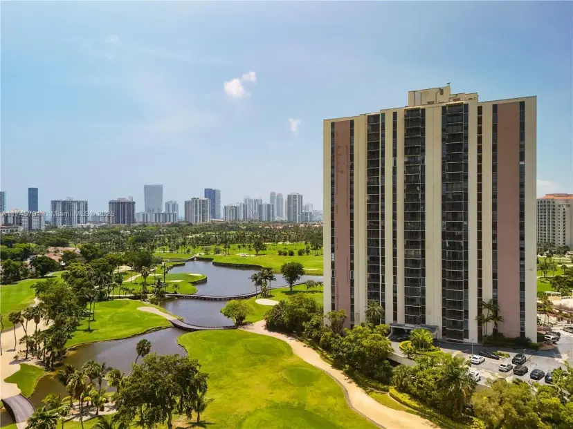 Picture of 20379 W Country Club Drive 1639, Aventura FL 33180