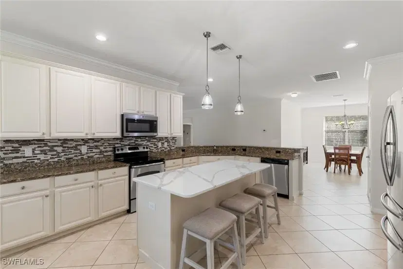 Picture of 3915 Treasure Cove Cir, Naples FL 34114