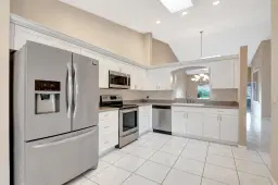 Picture of 5622 Royal Lake Circle, Boynton Beach, FL 33437