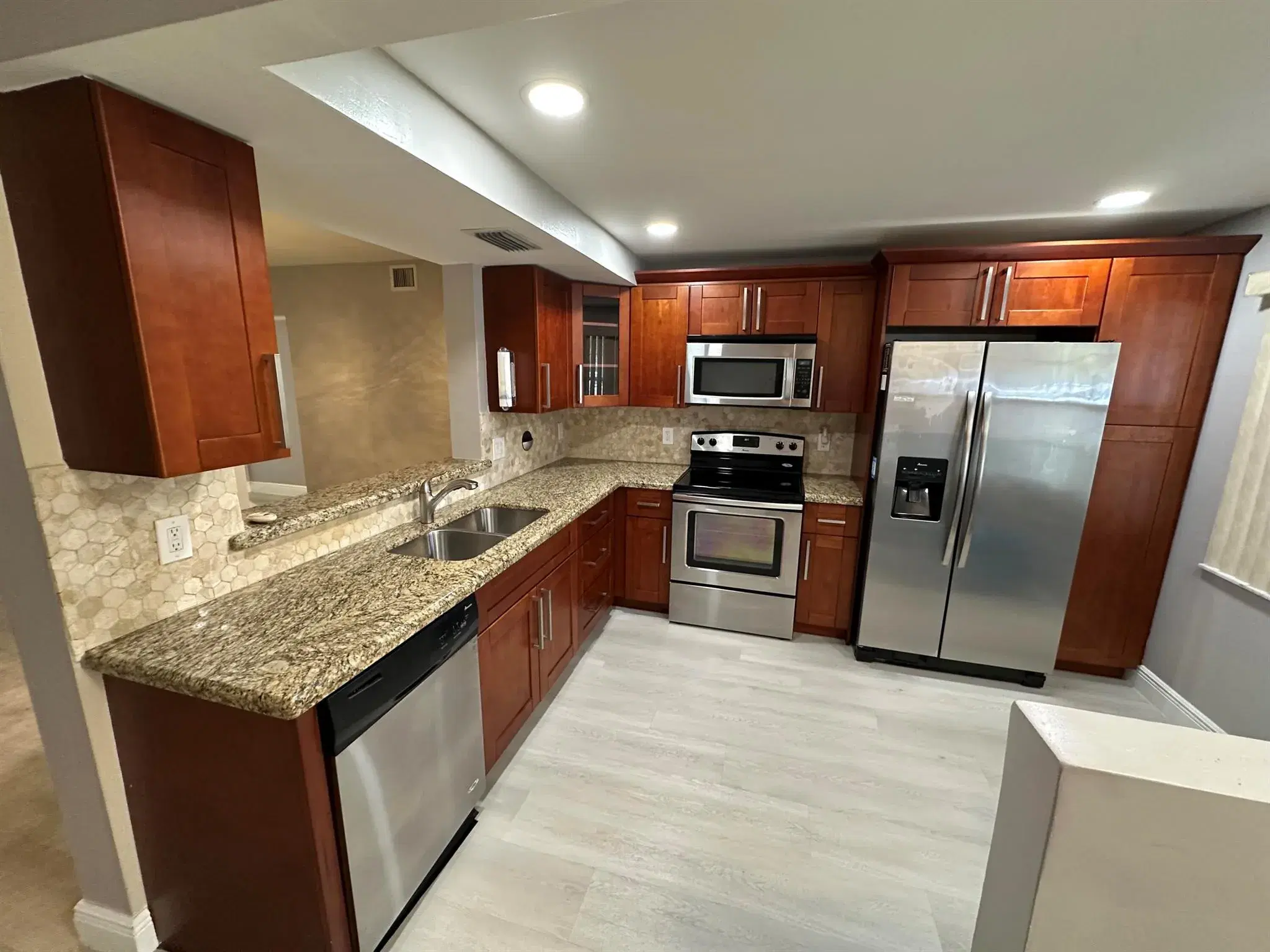 Picture of 2201 Lucaya Bend M1, Coconut Creek, FL 33066