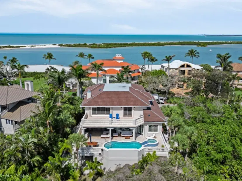 Picture of 185 S Beach Dr, Marco Island FL 34145