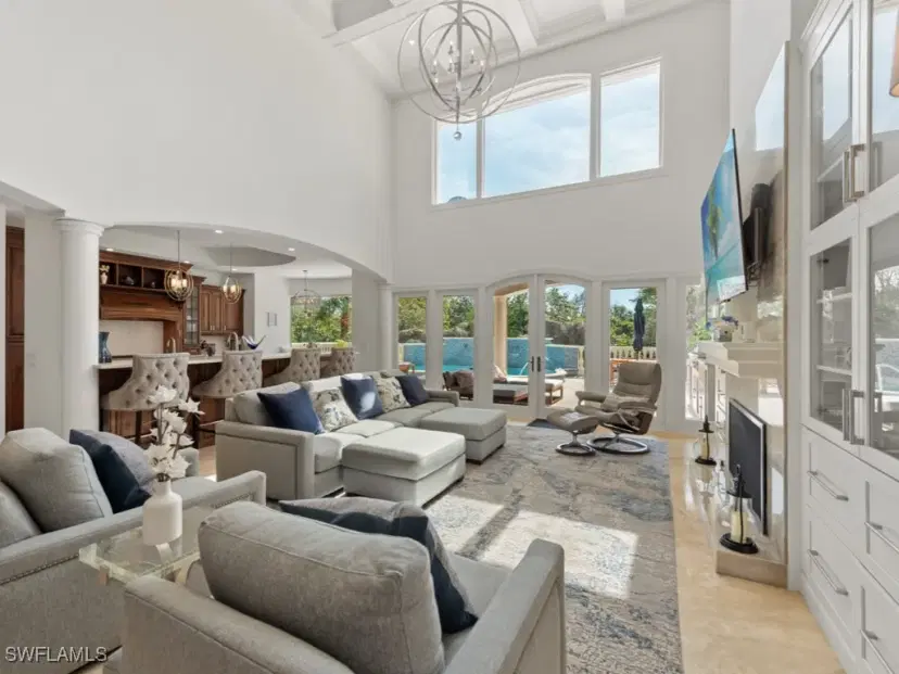 Picture of 185 S Beach Dr, Marco Island FL 34145