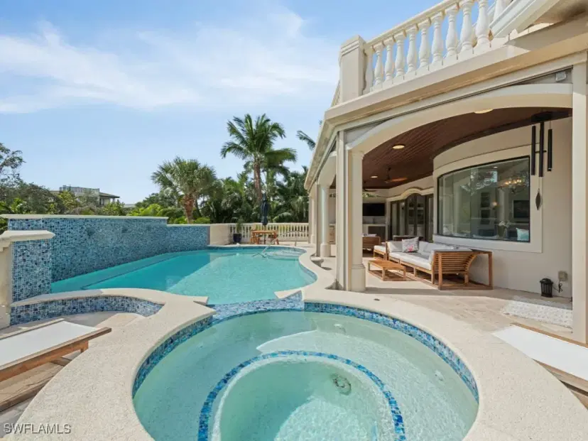 Picture of 185 S Beach Dr, Marco Island FL 34145