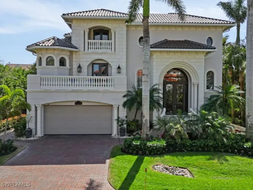 Picture of 185 S Beach Dr, Marco Island FL 34145