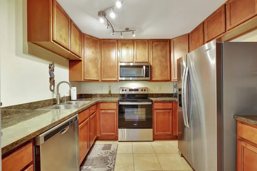 Picture of 2050 Oleander Boulevard 1 106, Fort Pierce FL 34950