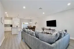 Picture of 702 Pelican Ct, Kissimmee, FL 34759