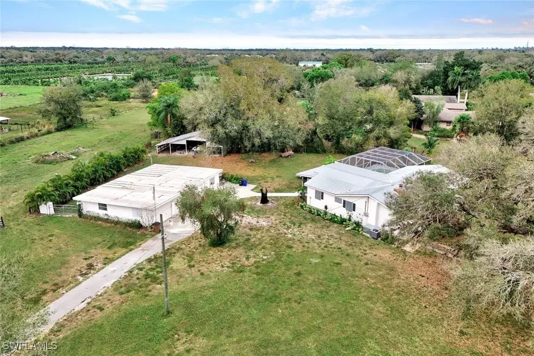 Picture of 4420 Orange River Loop Rd, Fort Myers, FL 33905