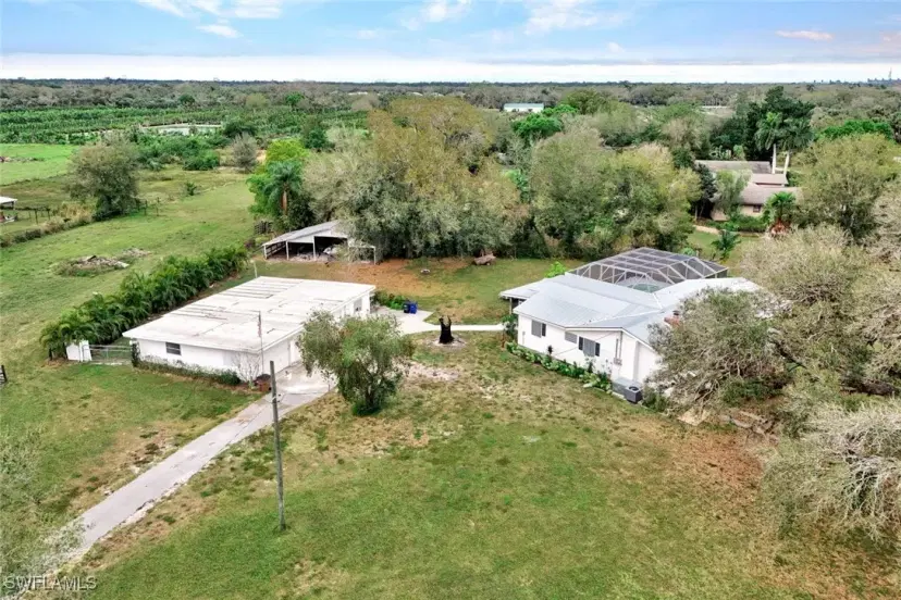 Picture of 4420 Orange River Loop Rd, Fort Myers FL 33905