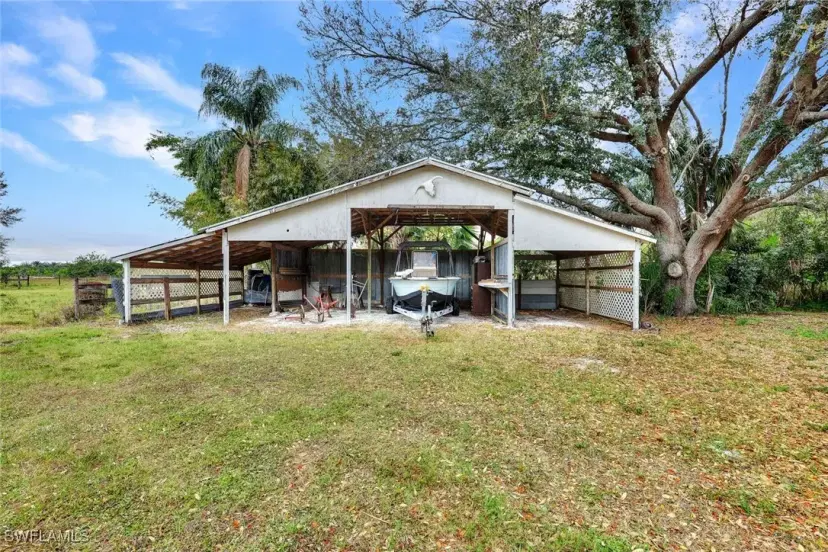 Picture of 4420 Orange River Loop Rd, Fort Myers FL 33905
